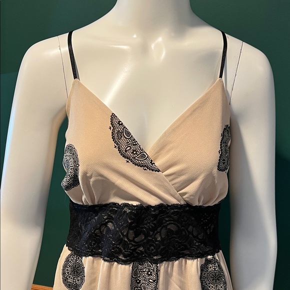 White House Black Market Sleeveless Paisley & Floral Print Camisole Top - Picture 7 of 7